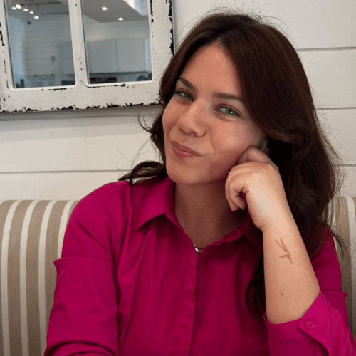 Sarah Flores: A Coach with a Whole Lot of Heart | Female Entrepreneur Spotlight